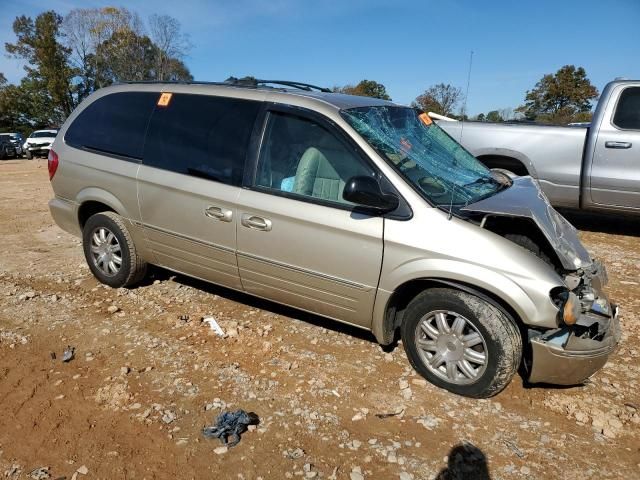 2005 Chrysler Town & Country Touring