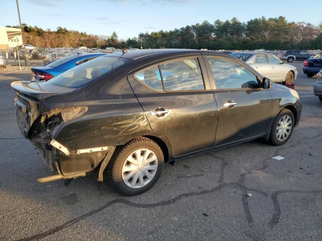 2013 Nissan Versa S