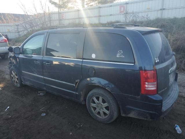 2009 Chrysler Town & Country Touring