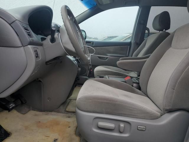 2007 Toyota Sienna CE