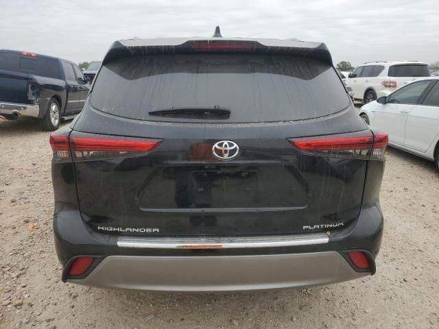 2022 Toyota Highlander Platinum