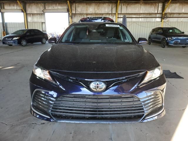 2022 Toyota Camry LE