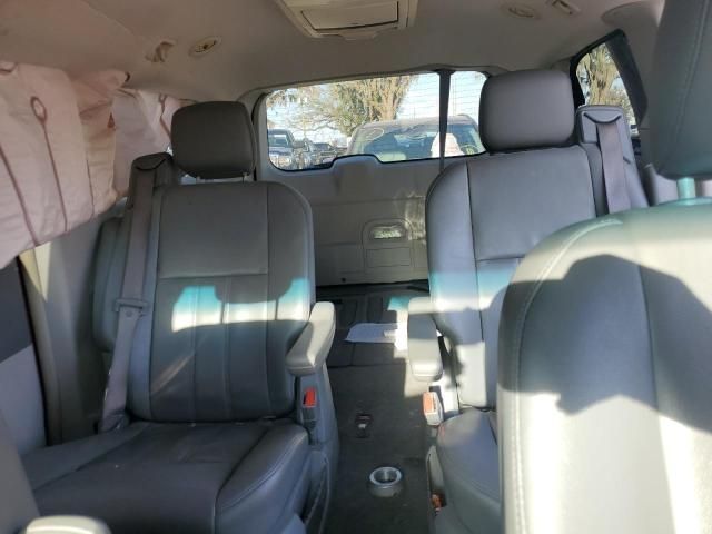 2009 Chrysler Town & Country Touring