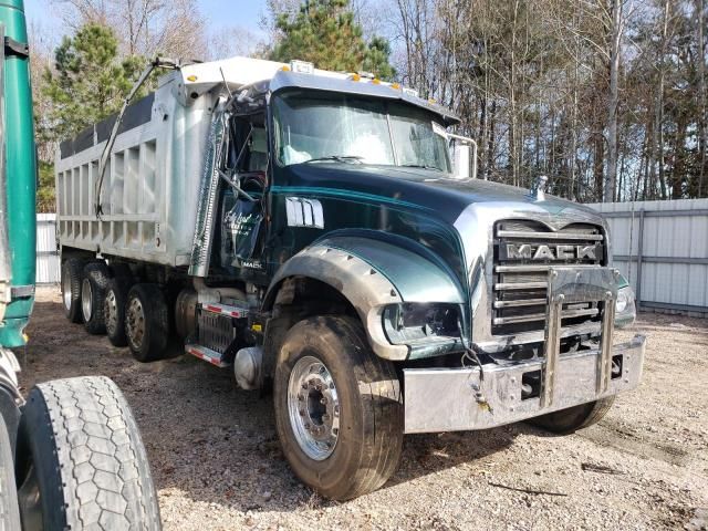 2012 Mack 700 GU700