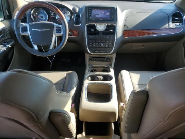 2012 Chrysler Town & Country Limited