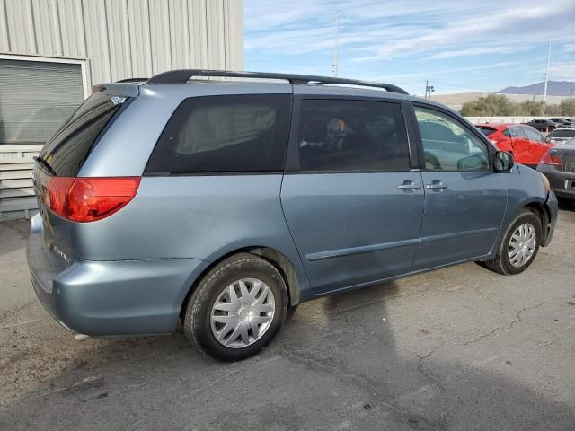 2010 Toyota Sienna CE