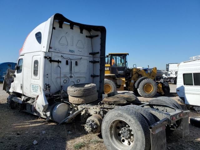 2022 Freightliner Cascadia 126