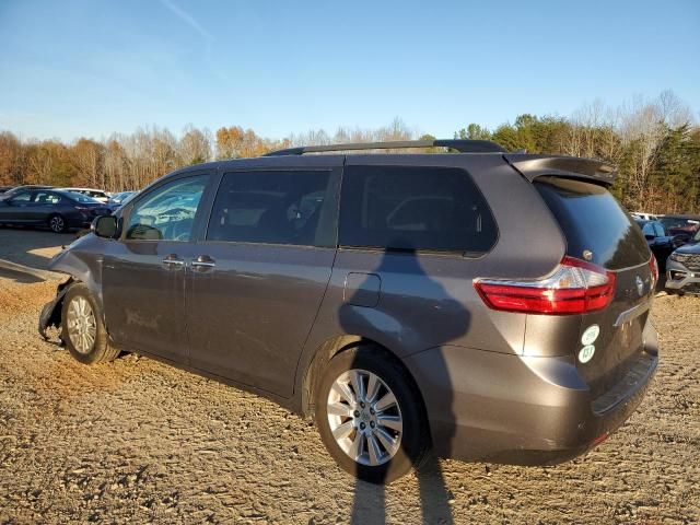 2016 Toyota Sienna XLE