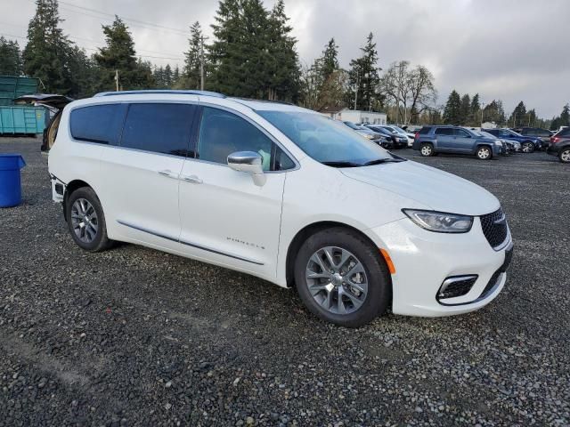 2024 Chrysler Pacifica Hybrid Pinnacle