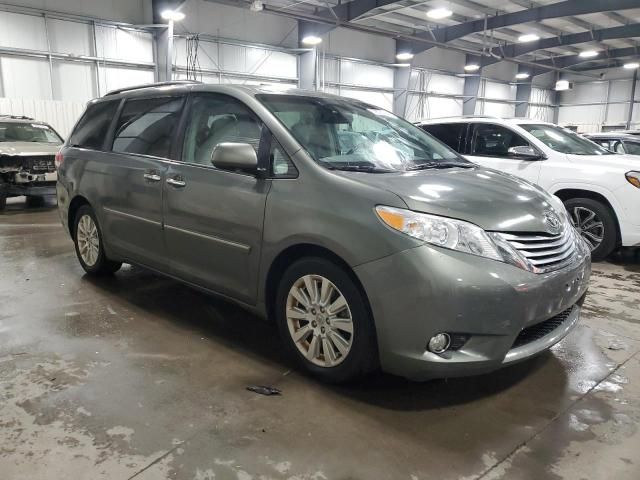 2012 Toyota Sienna XLE