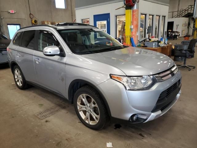 2015 Mitsubishi Outlander SE