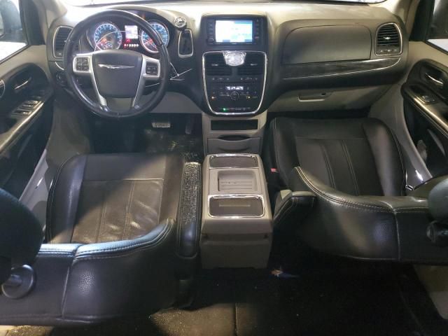 2012 Chrysler Town & Country Touring