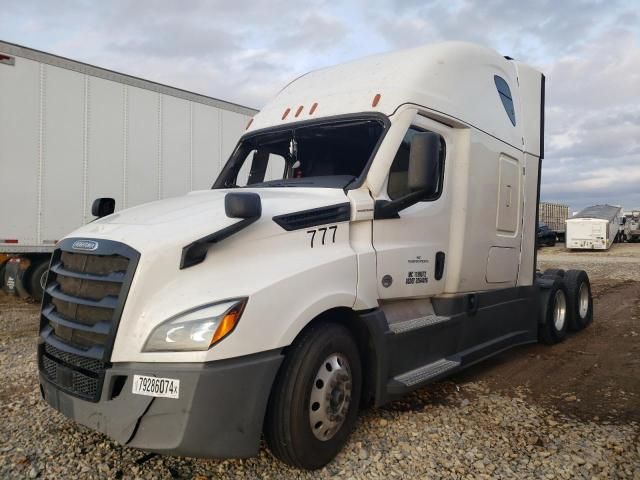 2021 Freightliner Cascadia 126