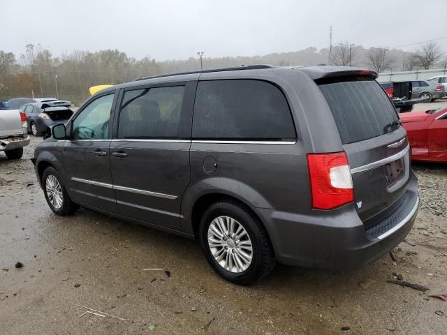 2015 Chrysler Town & Country Touring L