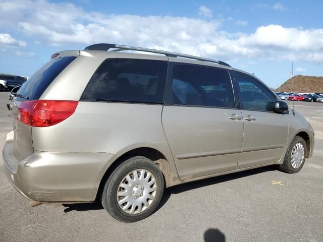 2009 Toyota Sienna CE