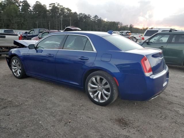 2019 Chrysler 300 Touring