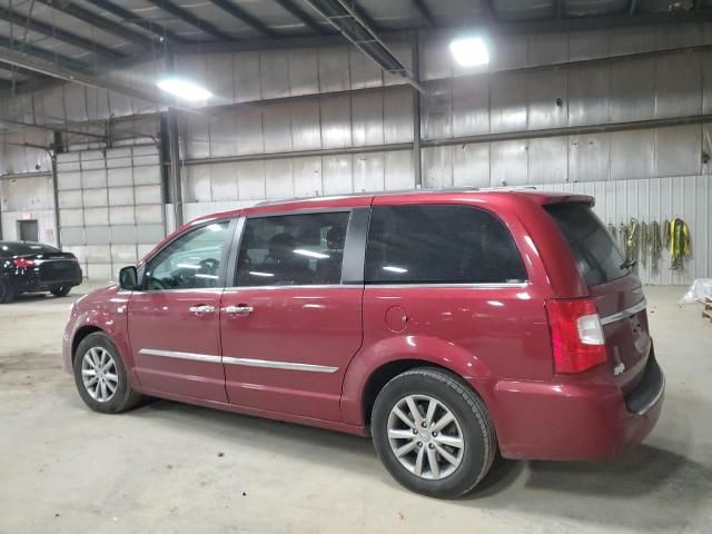 2014 Chrysler Town & Country Touring L