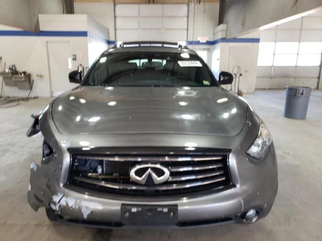 2016 Infiniti QX70