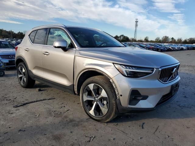 2024 Volvo XC40 Plus