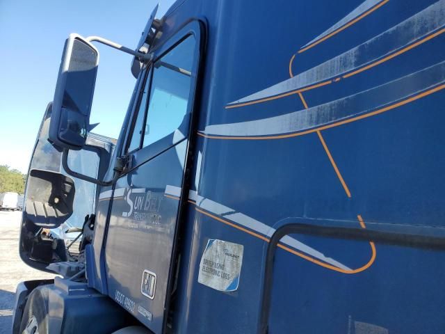 2007 Freightliner Conventional Columbia