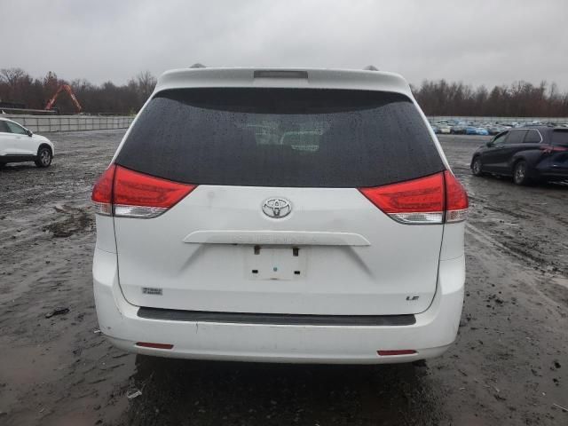 2012 Toyota Sienna LE