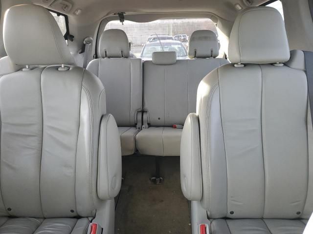 2013 Toyota Sienna XLE