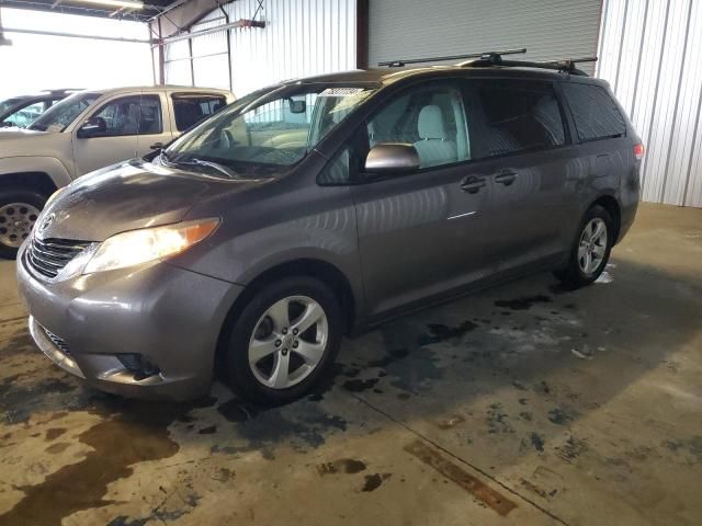 2013 Toyota Sienna LE