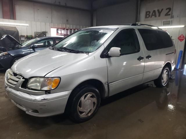 2003 Toyota Sienna LE