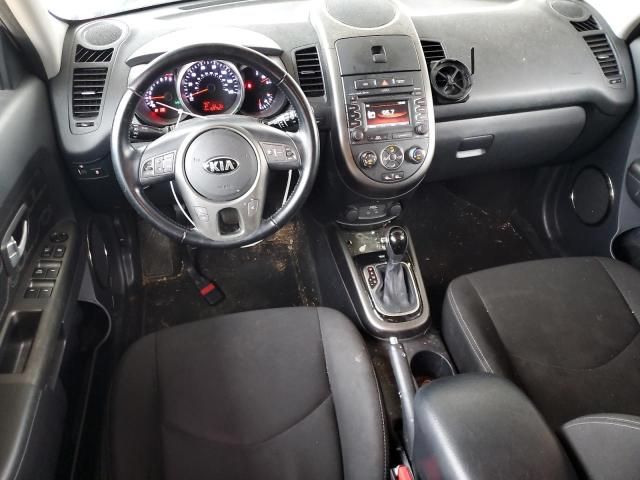 2013 KIA Soul +