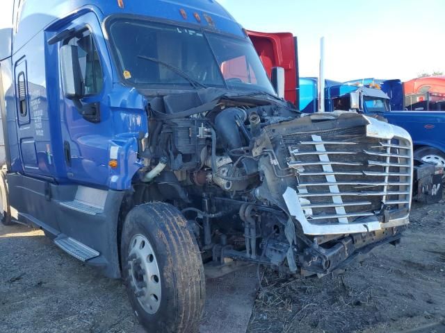 2015 Freightliner Cascadia 125