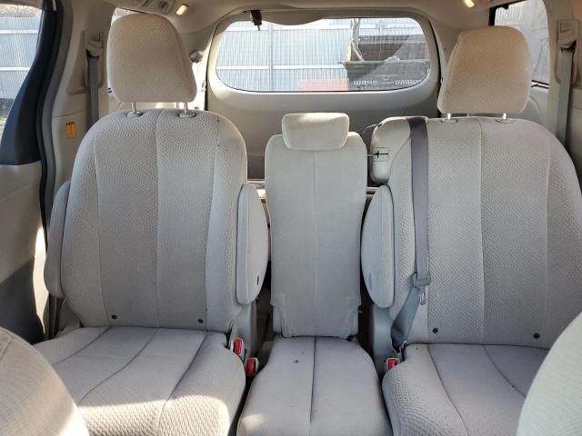 2012 Toyota Sienna LE