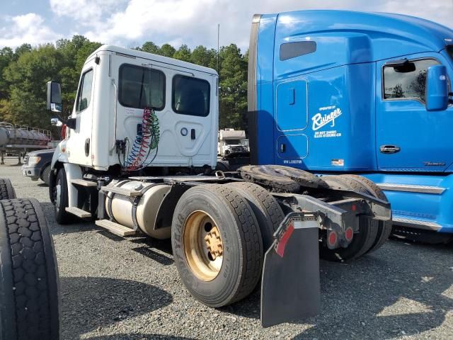 2018 Freightliner Cascadia 113