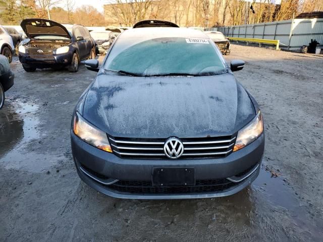 2013 Volkswagen Passat SE