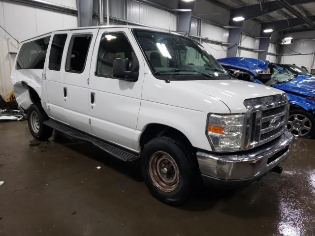 2013 Ford Econoline E350 Super Duty Wagon