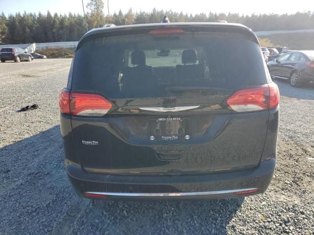 2017 Chrysler Pacifica Touring L Plus