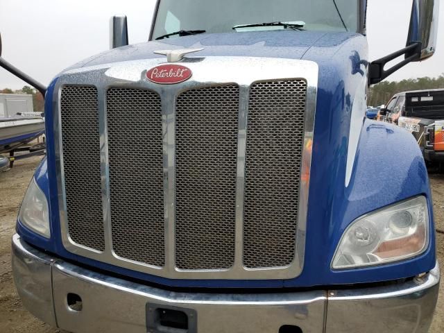 2017 Peterbilt 579