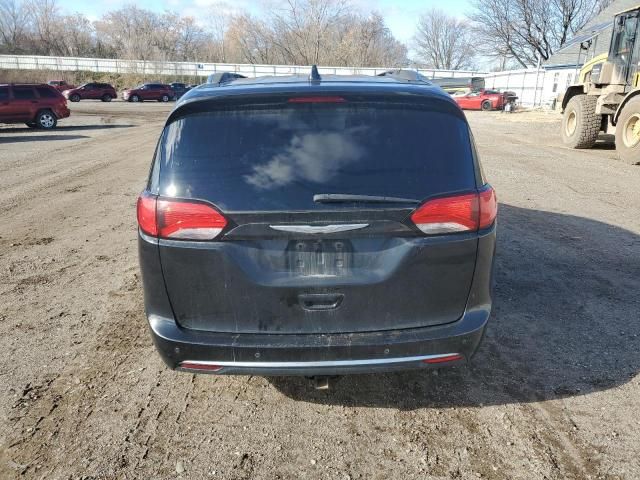 2017 Chrysler Pacifica Touring L Plus