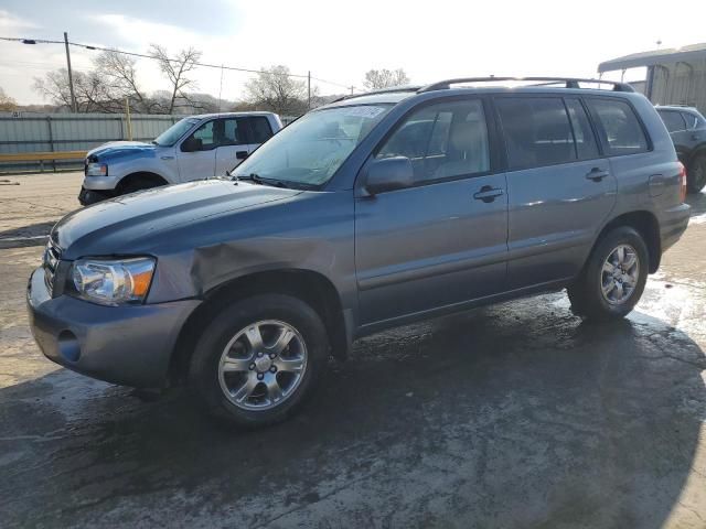 2004 Toyota Highlander Base