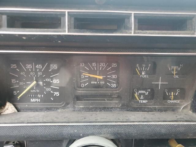 1992 Ford F700 F