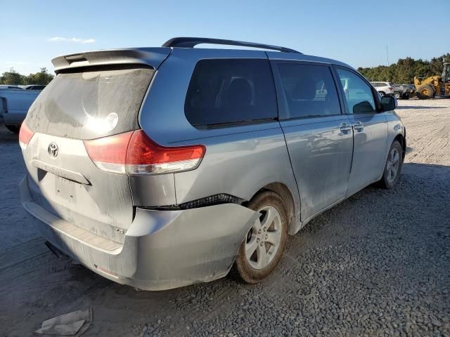 2011 Toyota Sienna LE