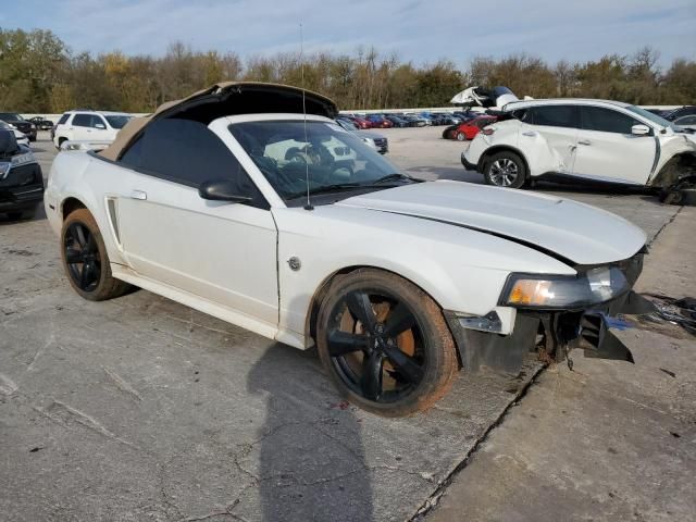 2004 Ford Mustang