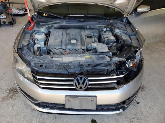 2013 Volkswagen Passat SE