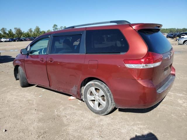 2013 Toyota Sienna LE