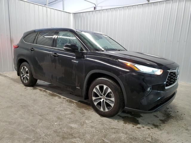 2020 Toyota Highlander Hybrid XLE