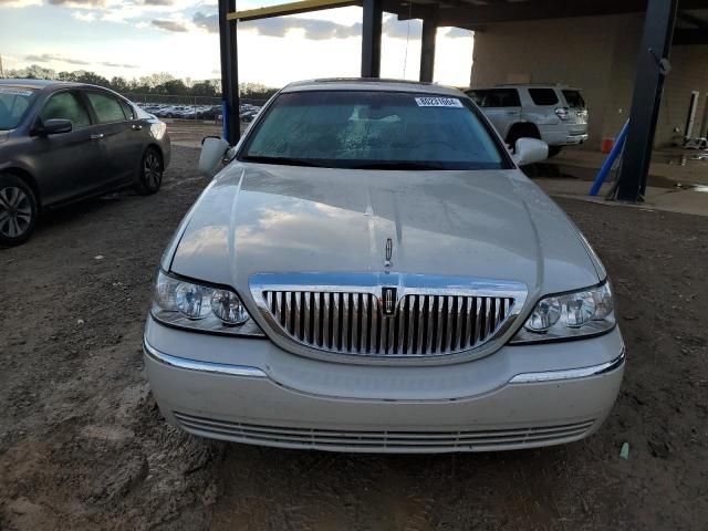 2004 Lincoln Town Car Ultimate