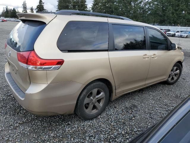 2011 Toyota Sienna LE