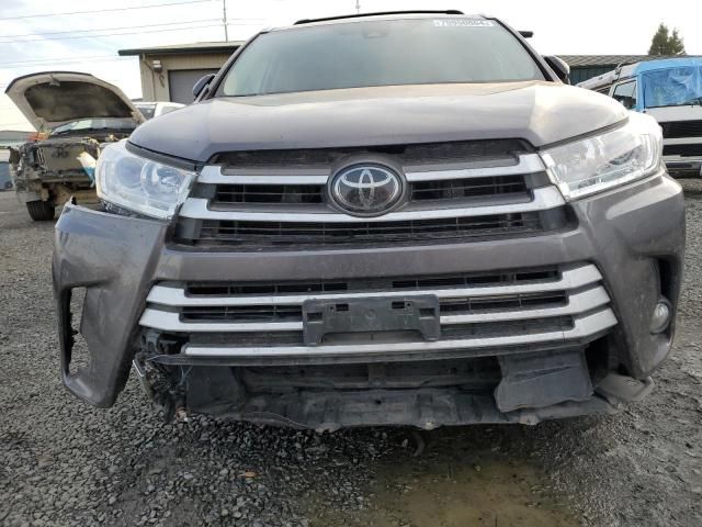 2019 Toyota Highlander SE