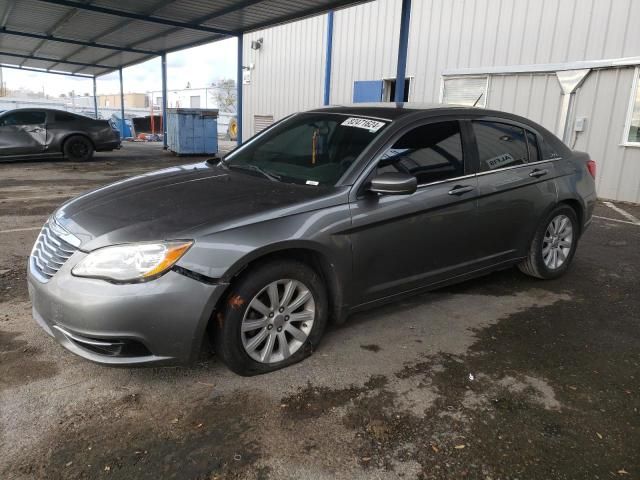 2013 Chrysler 200 Touring