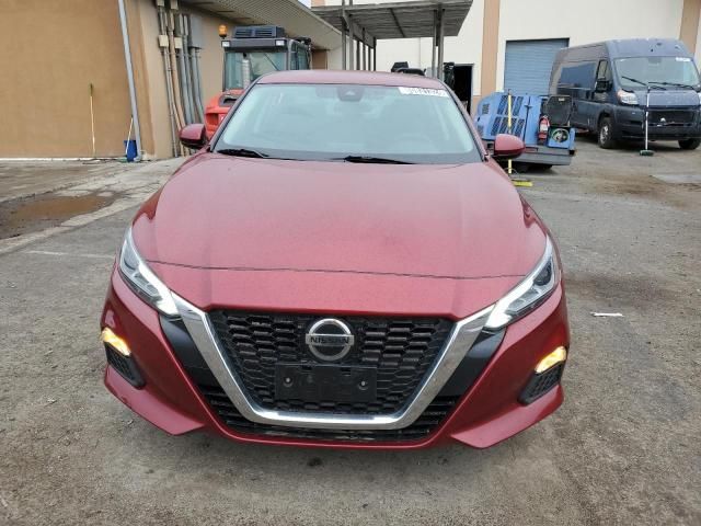 2022 Nissan Altima SV