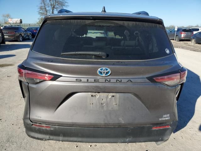 2022 Toyota Sienna XLE